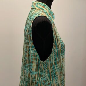 Piano Summer Top Size M Multicolor Print Textured Backyard Barbecue Vacation